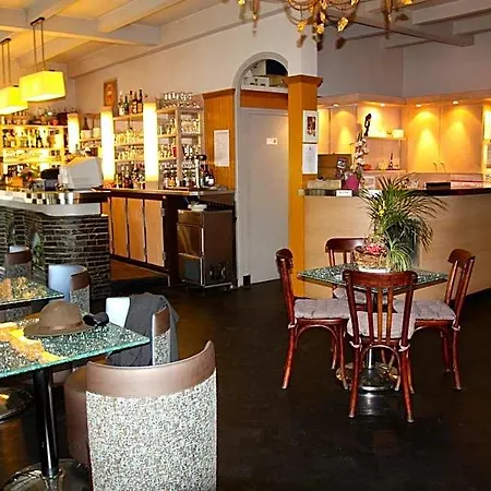 Bar Aux Armes D'estaing - Kb Group 2* Estaing (Aveyron)