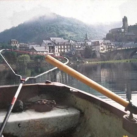 Szálloda Bar Aux Armes D'estaing - Kb Group