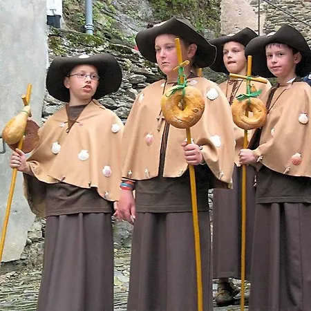 Bar Aux Armes D'estaing - Kb Group Szálloda 2*